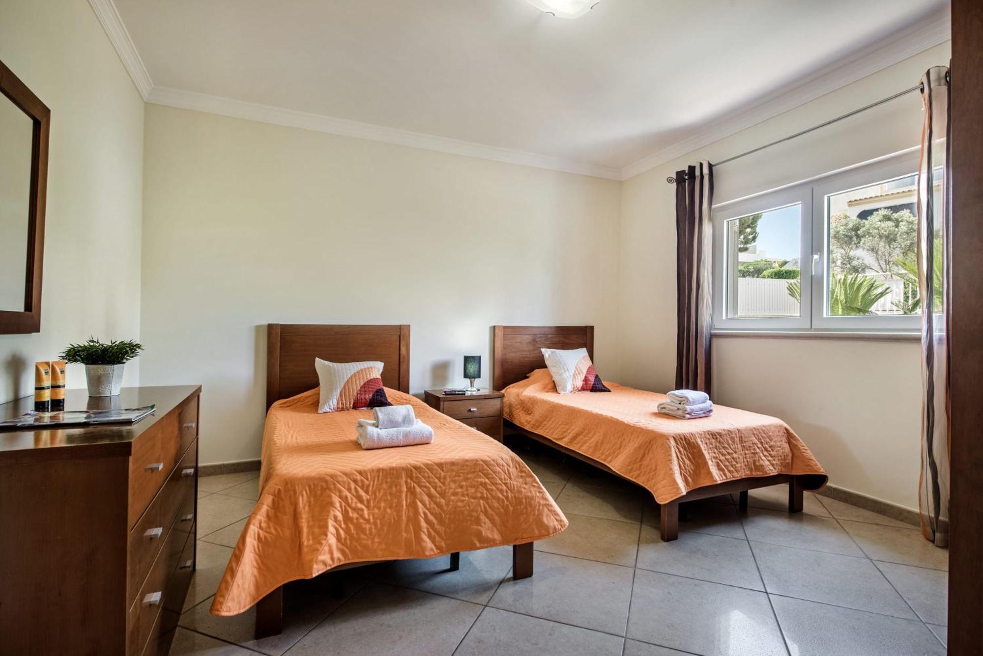 Villa Das Oliveiras Amazing Location Walk To Marina Restaurants Beach Albufeira Exterior foto